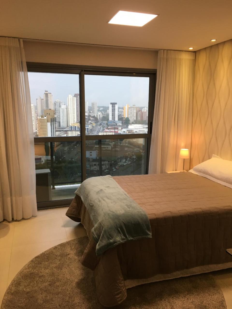 Estudio Moderno Com Linda Vista Para A Serra Куритиба Экстерьер фото